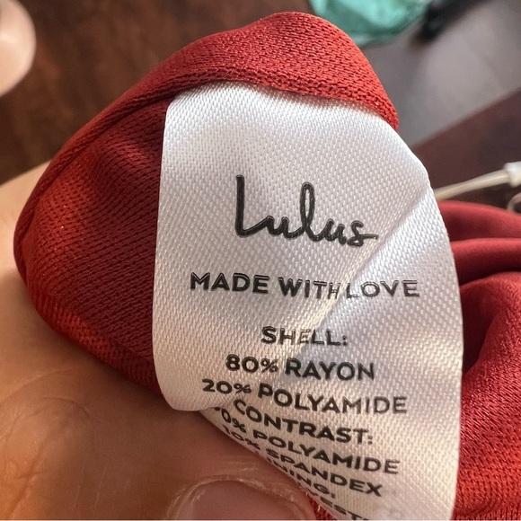 3/$30 🍂 Lulus Smile Awhile Rust Red Ruffled Surplice Bodysuit - Picture 10 of 10